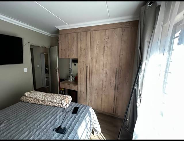 2 BEDROOM APARTMENT TO LET IN MONTANA